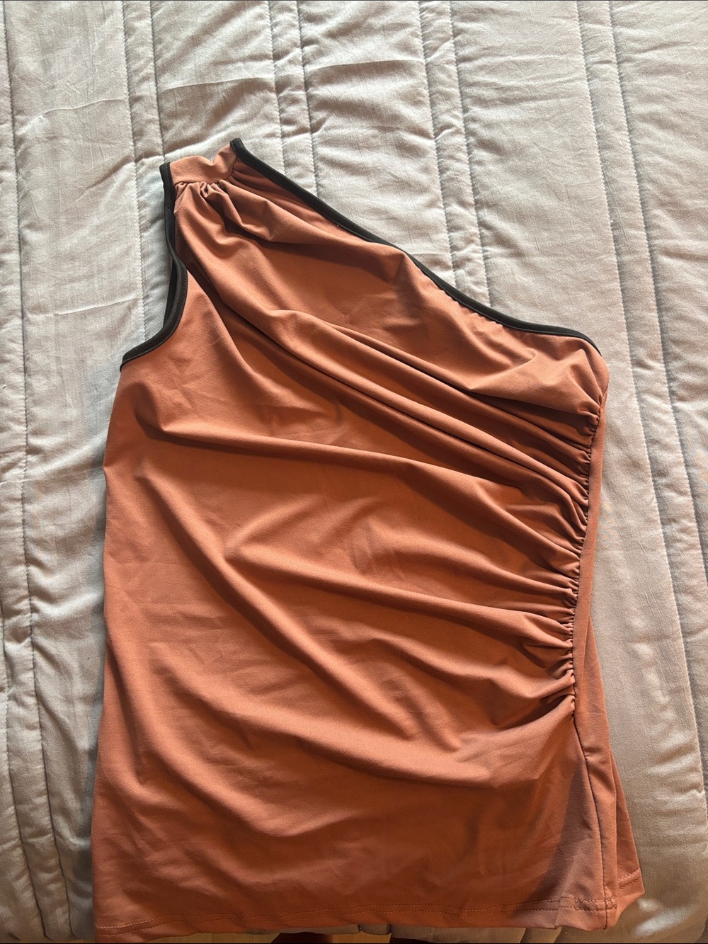 SHEIN One-Shoulder Ruched Tank Top in Rust with Black Trim